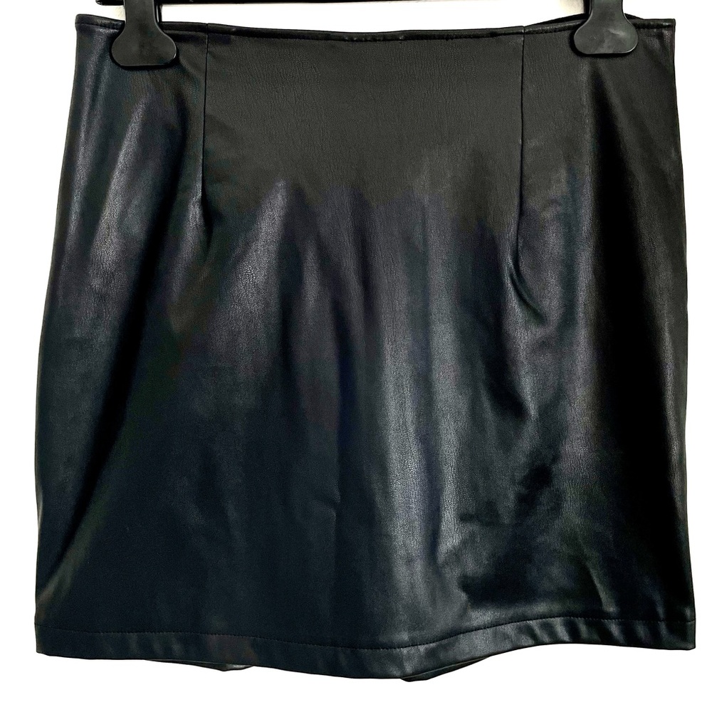 Topshop Leather Look Side Twist Mini Skirt In Black Size 8 EUC - Picture 5 of 11